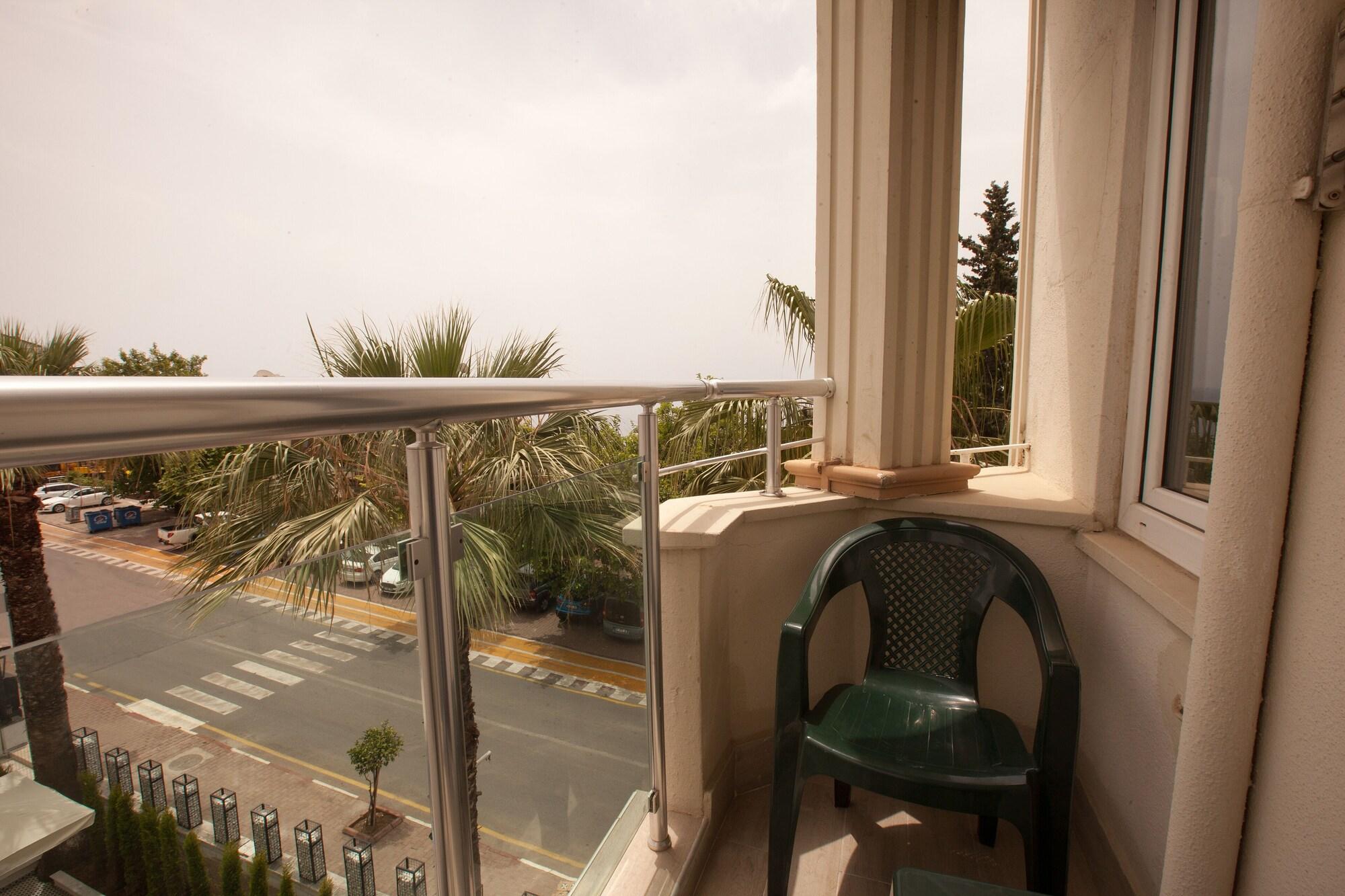 Nasa Flora Hotel Анталия Екстериор снимка